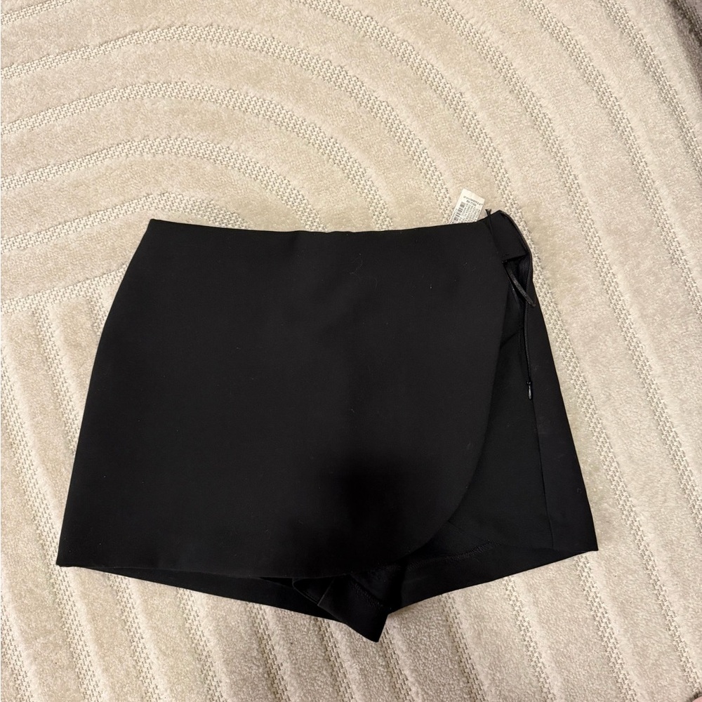 Zara Black Wrap Skorts